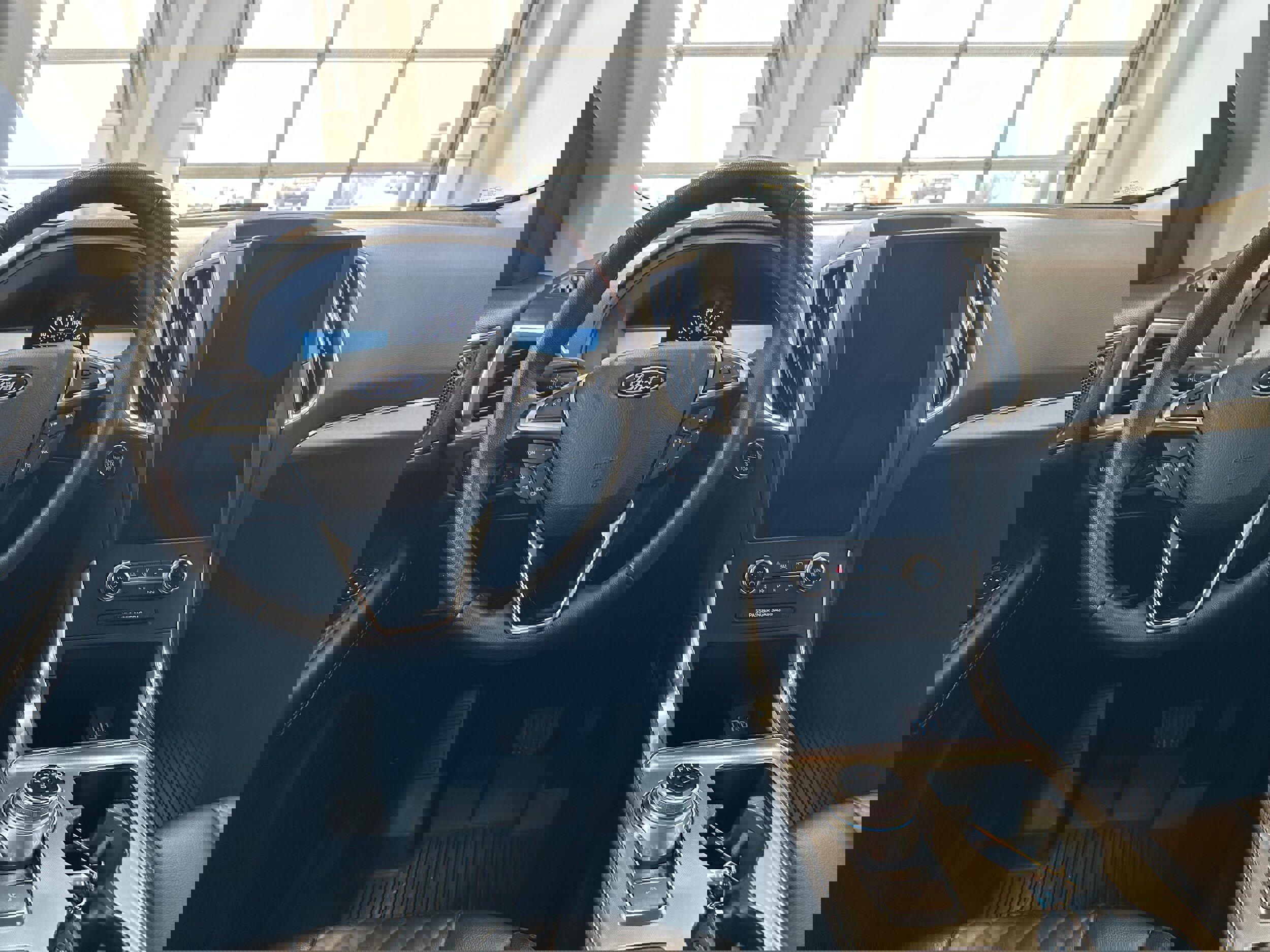 Used 2024 Ford Edge Titanium image 16