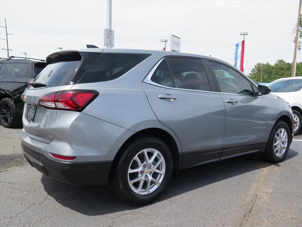 Used 2023 Chevrolet Equinox LT FWD image 3