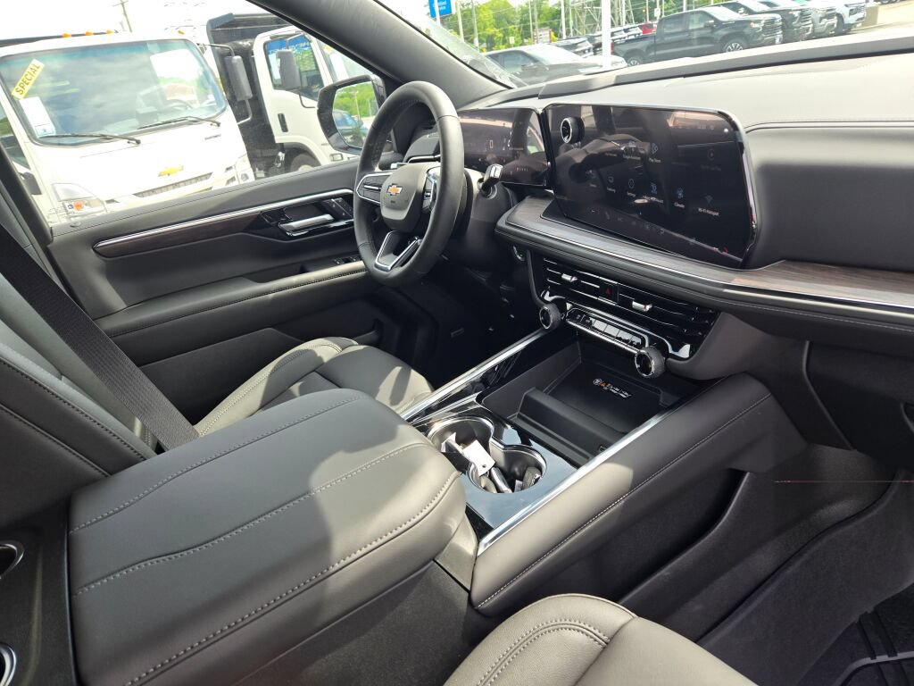 New 2026 Chevrolet Tahoe LT w/ Comfort Package AWD/4WD image 6