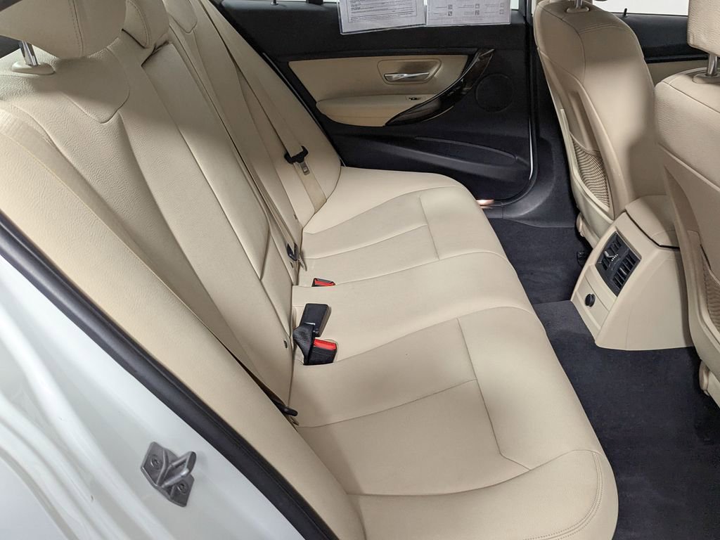 Used 2018 BMW 320i Sedan RWD image 37