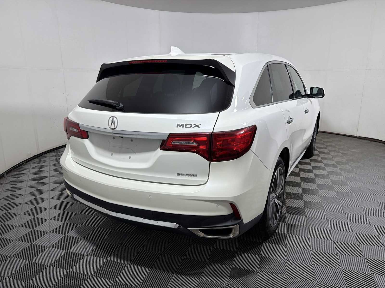 Used 2019 Acura MDX w/ Technology Package AWD/4WD image 6