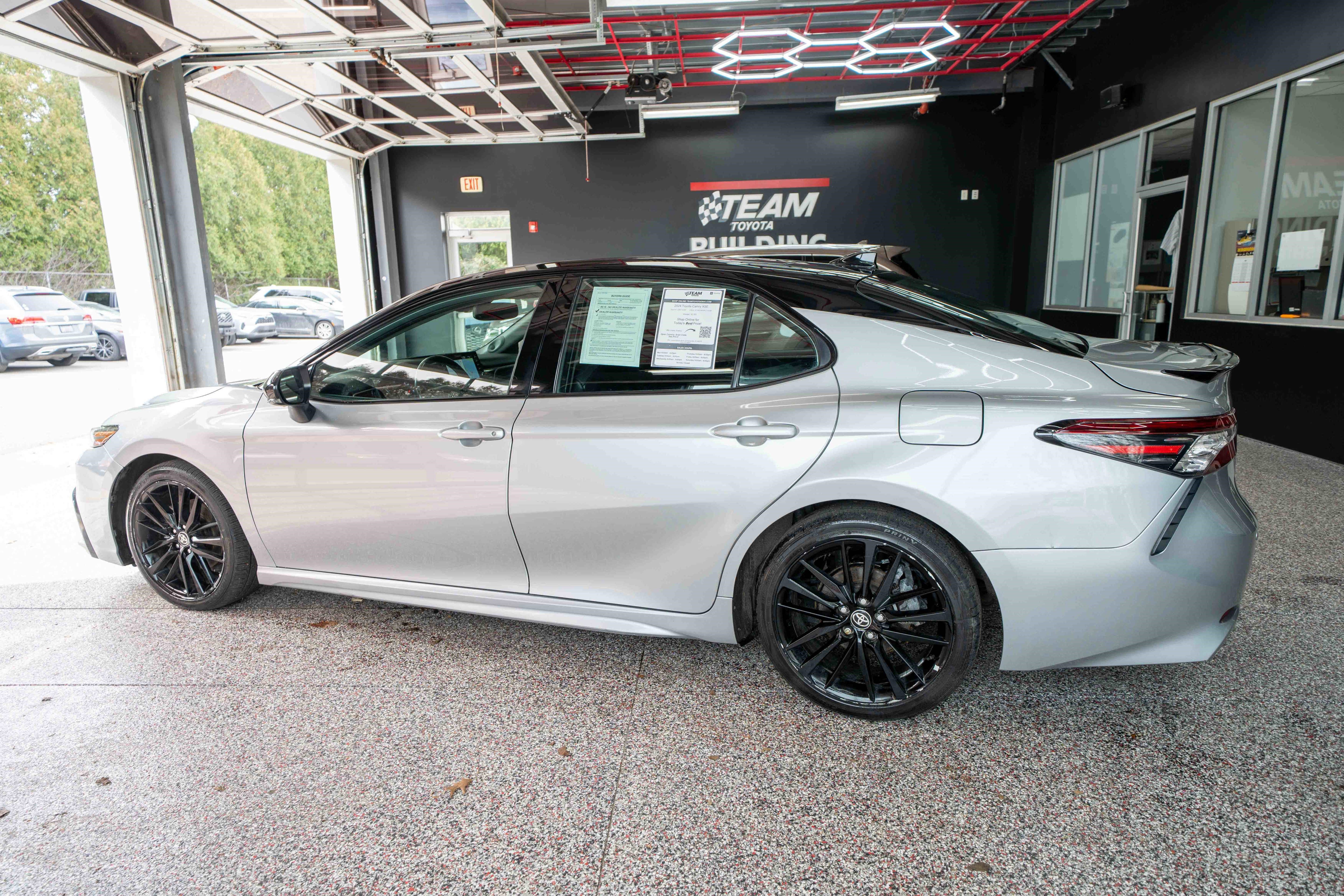 Used 2024 Toyota Camry XSE w/ Navigation Package AWD/4WD image 2