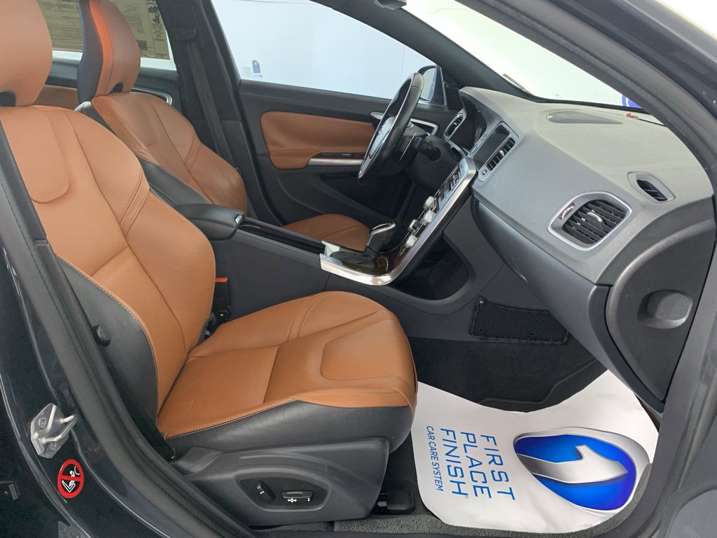 Used 2016 Volvo S60 T5 Premier w/ Convenience Package image 42