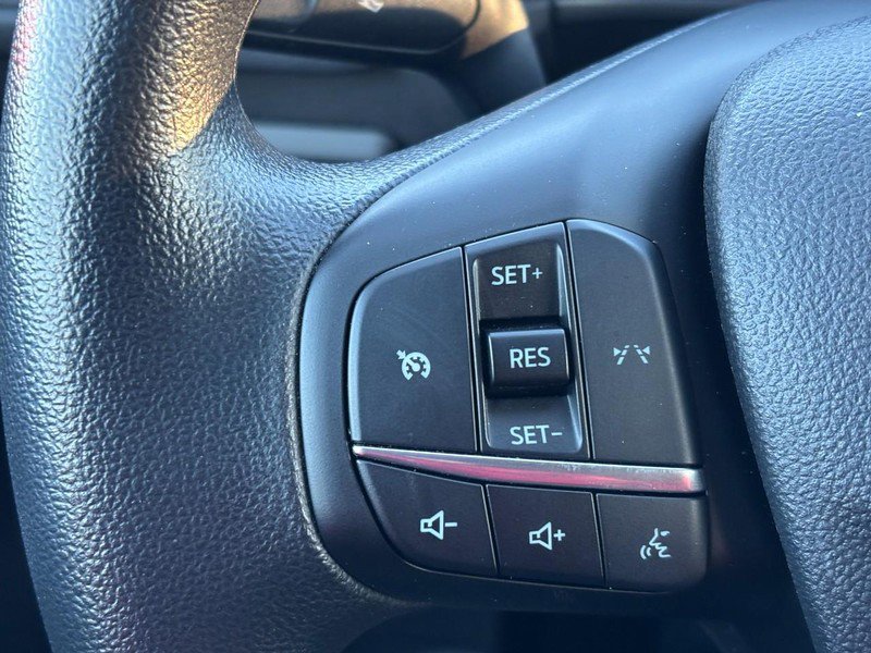 Used 2025 Ford Escape Active AWD/4WD image 19