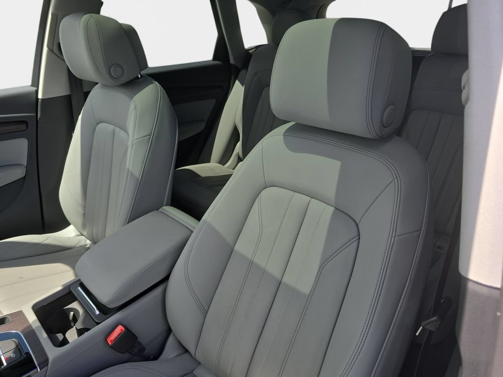Used 2022 Audi Q5 2.0T Premium AWD/4WD image 23