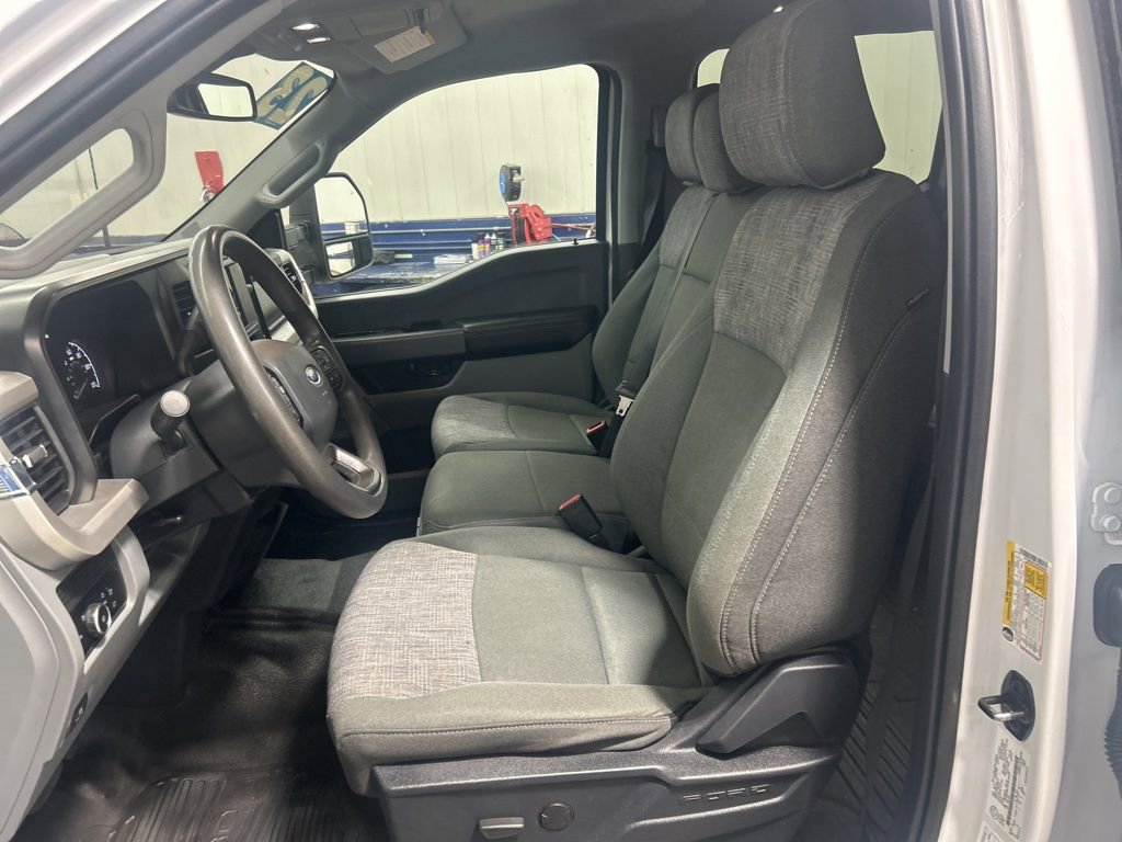 Used 2023 Ford F350 XLT image 13