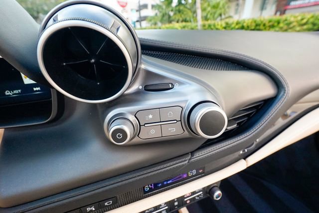 Used 2021 Ferrari F8 Tributo image 75