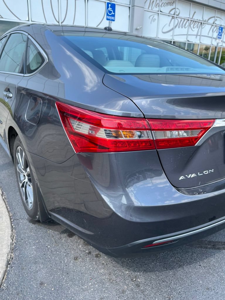 Used 2016 Toyota Avalon XLE Premium w/ Protection Package FWD image 10