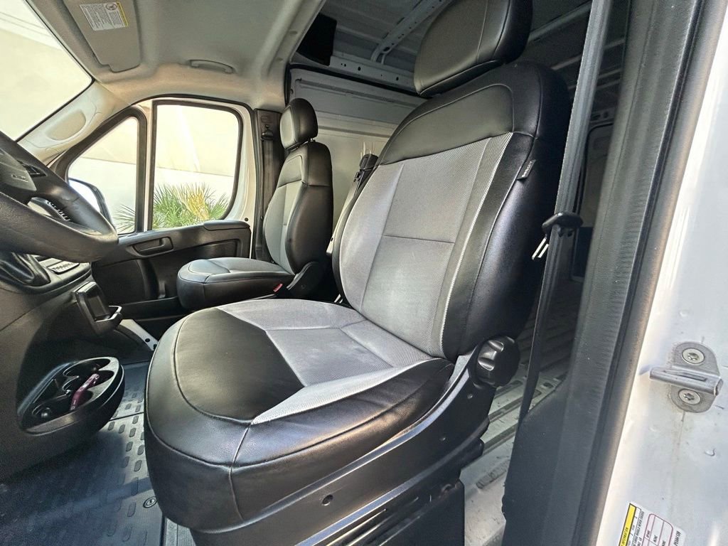 Used 2023 RAM ProMaster 2500 image 12