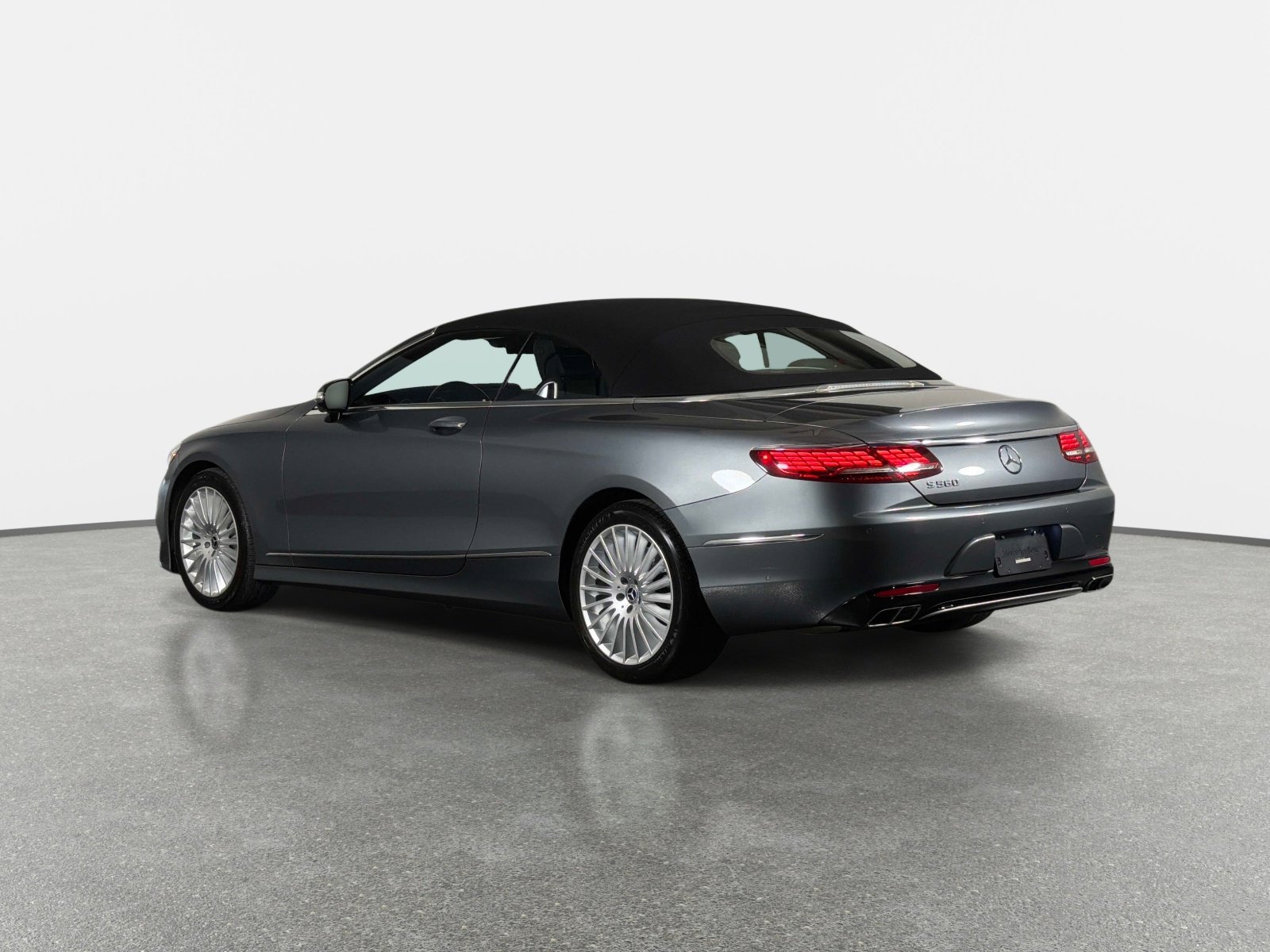 Used 2020 Mercedes-Benz S 560 Cabriolet image 5