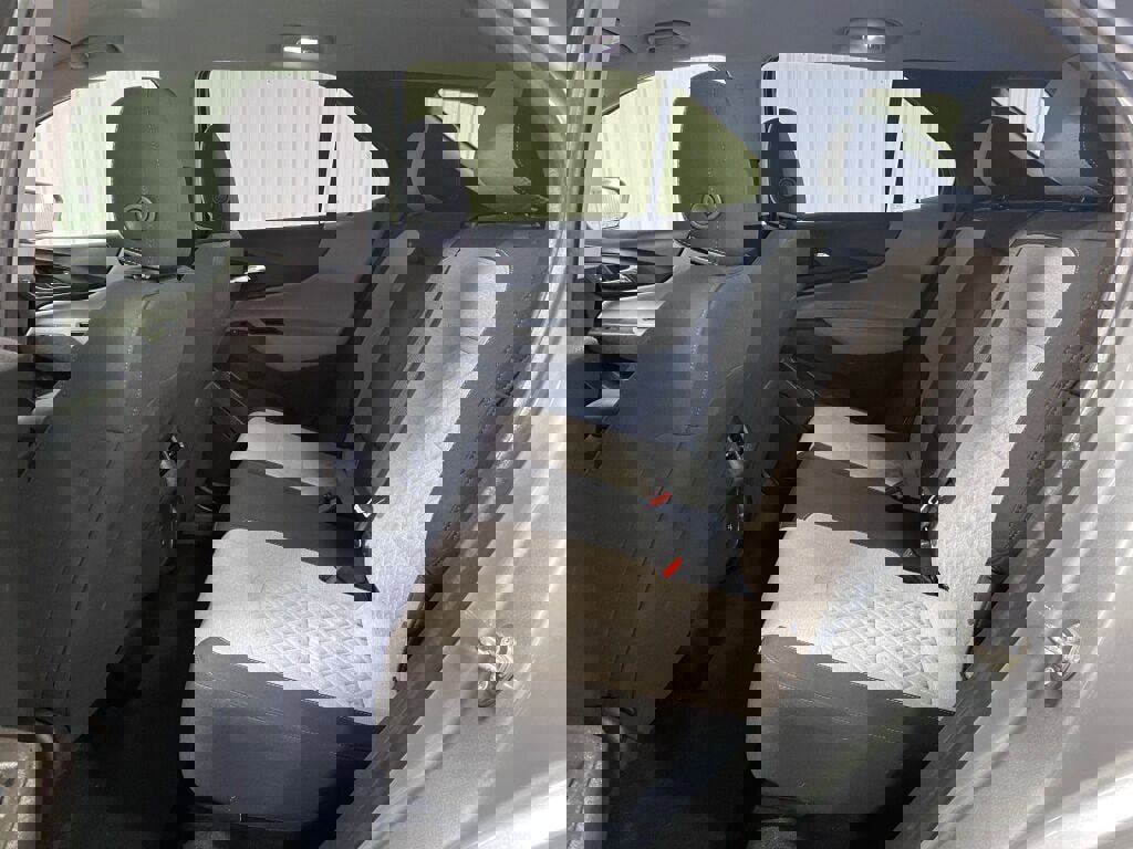 Used 2023 Chevrolet Equinox LT w/ Driver Convenience Package image 6