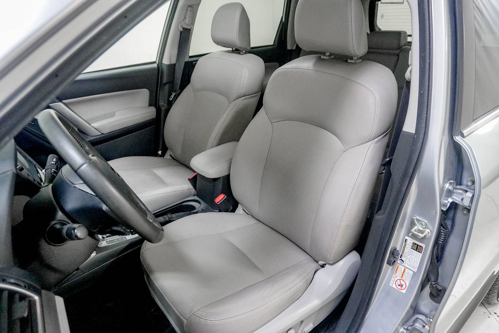 Used 2016 Subaru Forester 2.5i Limited w/ Popular Package #2 AWD/4WD image 19