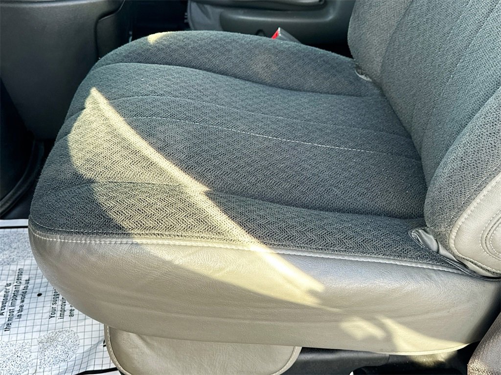 Certified 2024 GMC Savana 2500 w/ Driver Convenience Package image 18