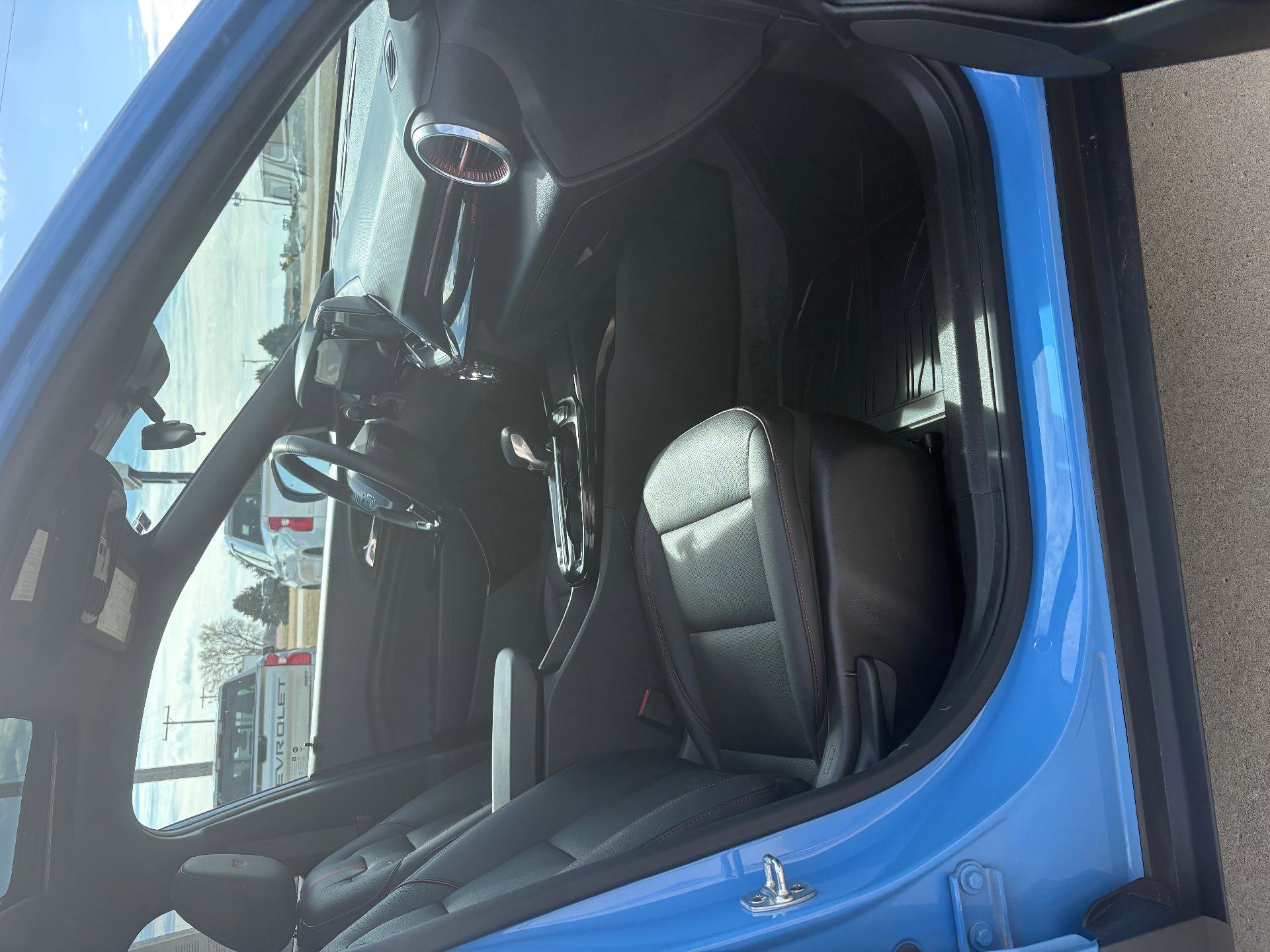 Used 2024 Chevrolet Trax RS w/ Sunroof Package image 16