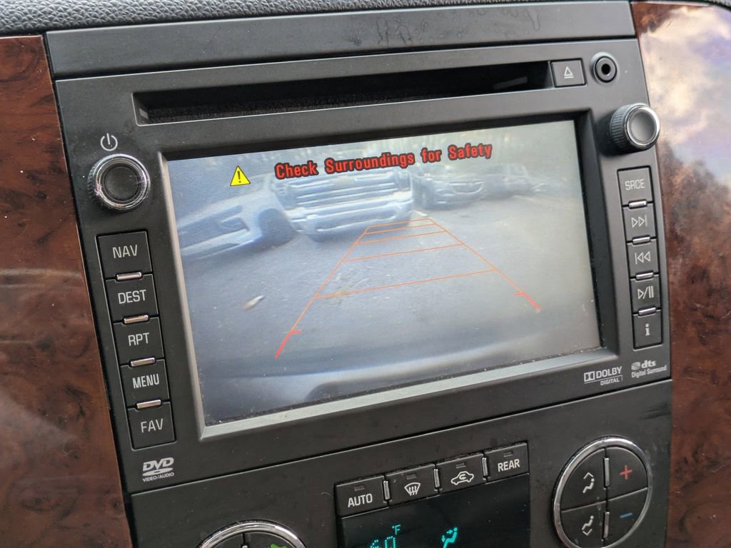 Used 2014 Chevrolet Suburban LTZ image 22