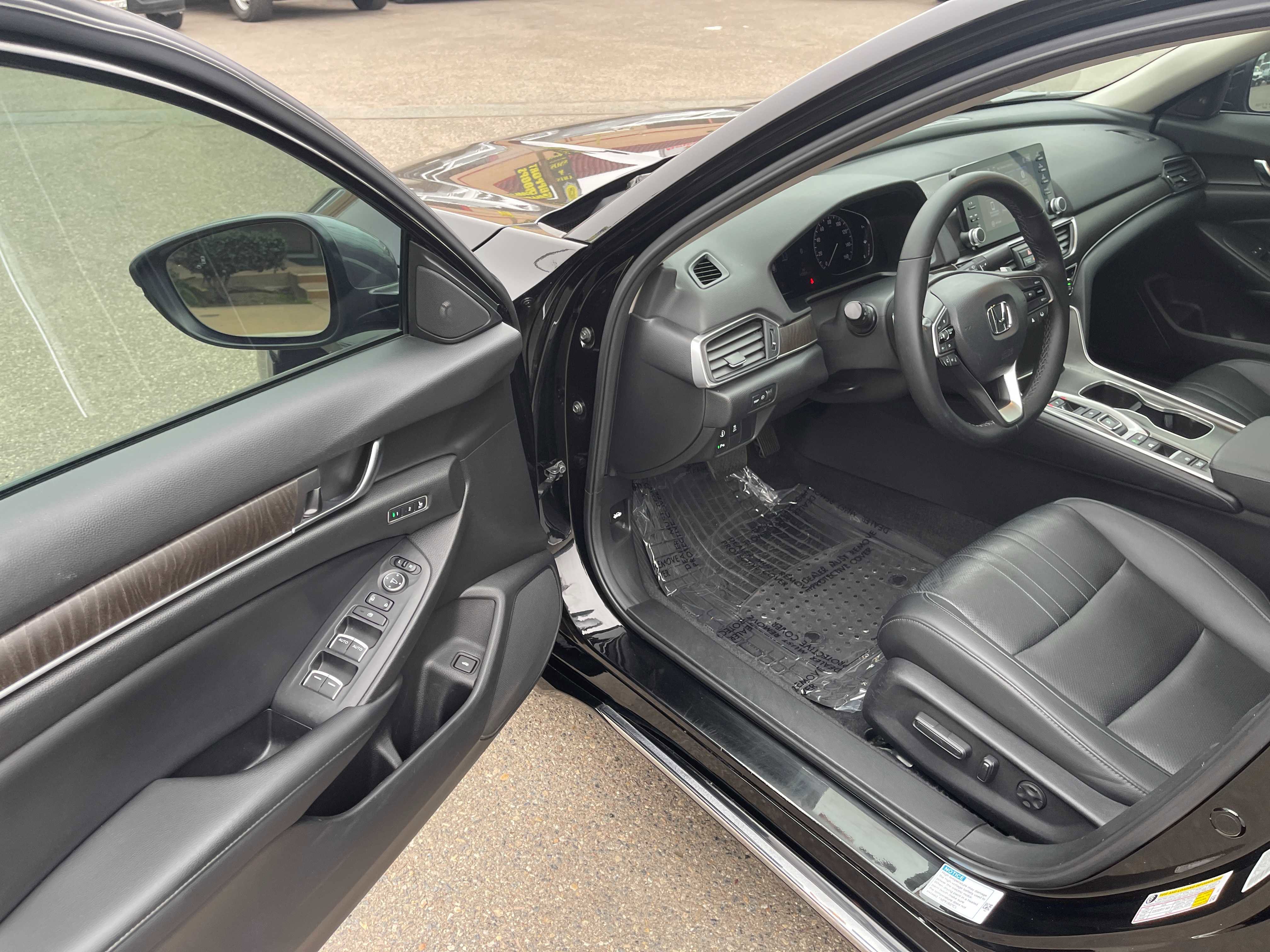 Used 2022 Honda Accord EX-L image 17