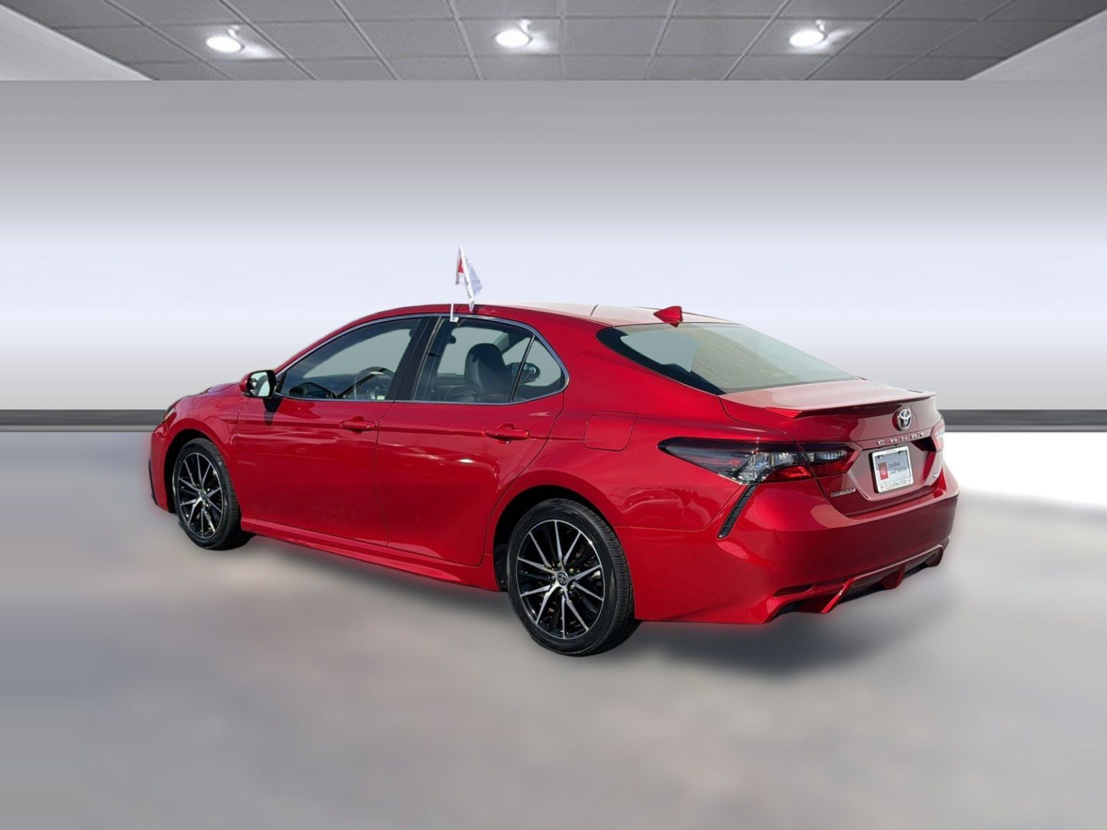 Certified 2024 Toyota Camry SE FWD image 3