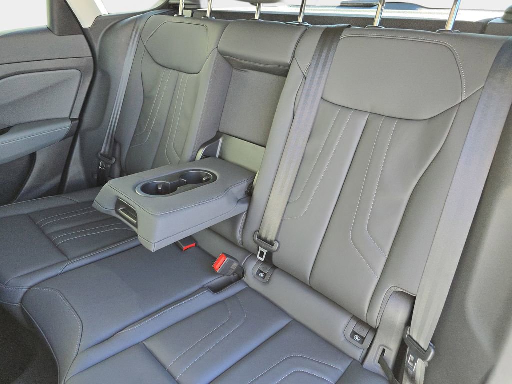 New 2026 Audi Q3 quattro 2.0T AWD/4WD image 14