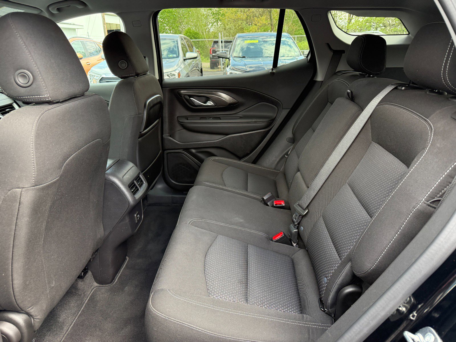 Used 2024 GMC Terrain SLE image 16