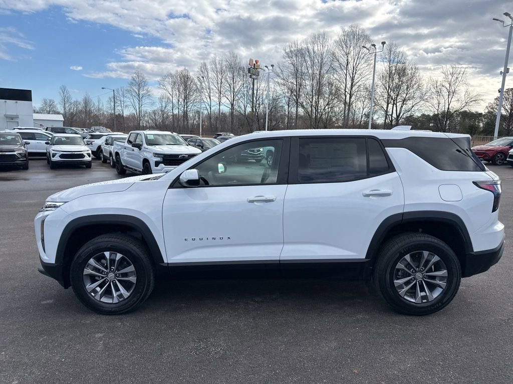 New 2026 Chevrolet Equinox LT w/ Convenience Package II image 2