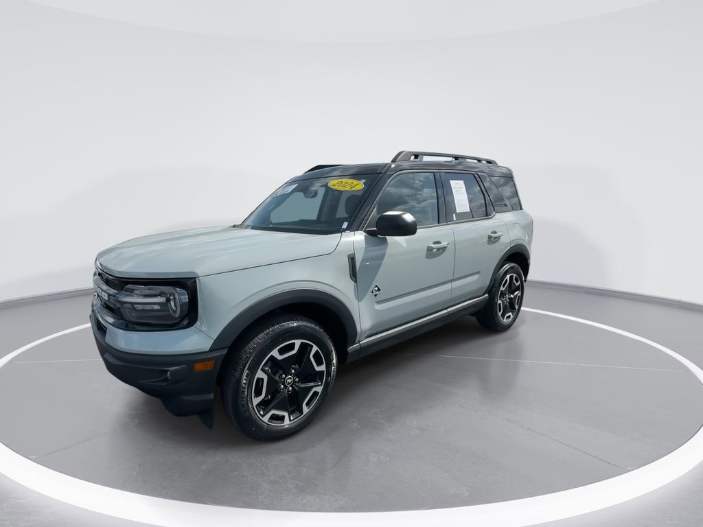 Used 2024 Ford Bronco Sport Outer Banks w/ Tech Package AWD/4WD image 4