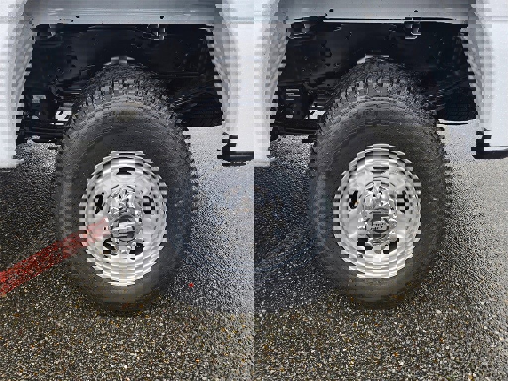 New 2026 Ford F250 XL w/ XL Chrome Package image 9