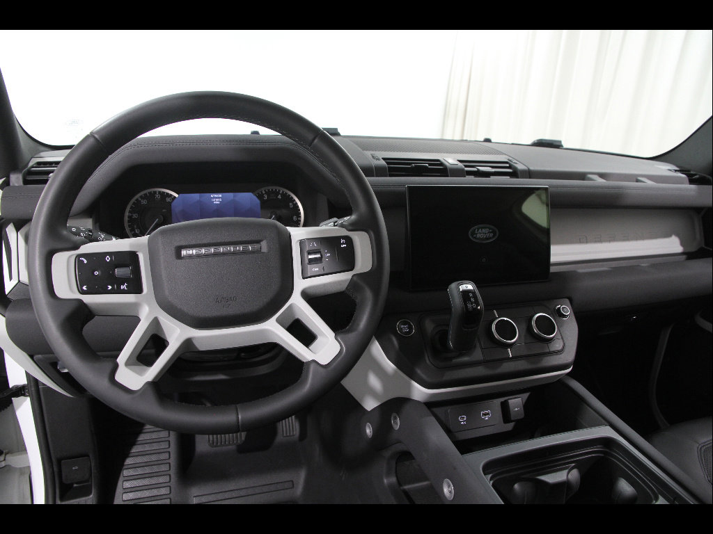Used 2023 Land Rover Defender 90 S AWD/4WD image 6