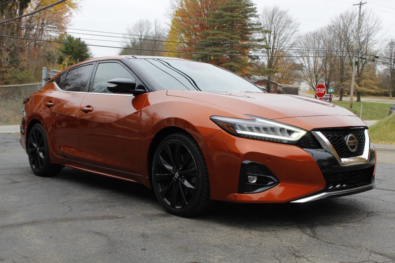 Used 2019 Nissan Maxima SR w/ Premium Package image 1