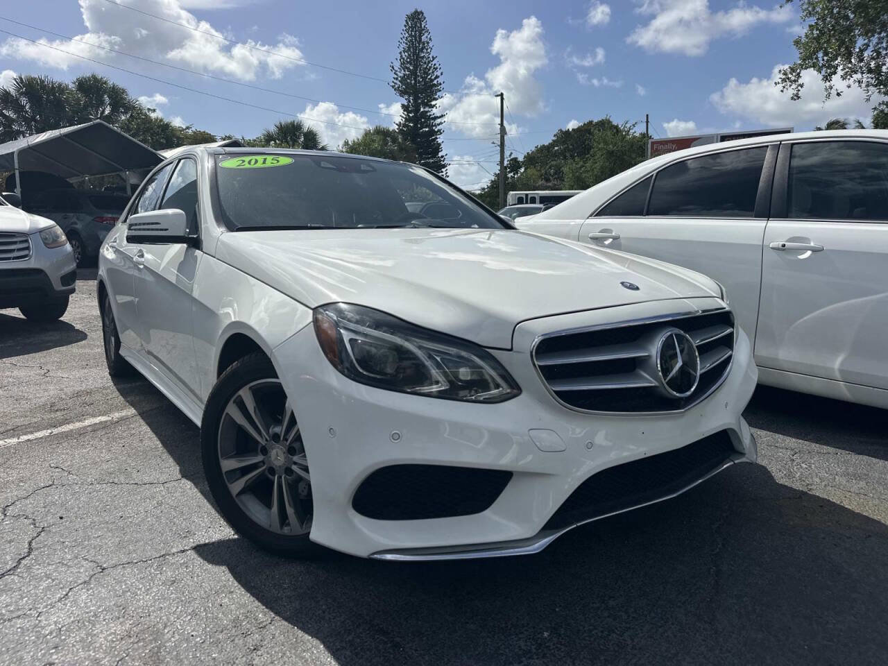 Used 2015 Mercedes-Benz E 250 BlueTEC Sedan image 1