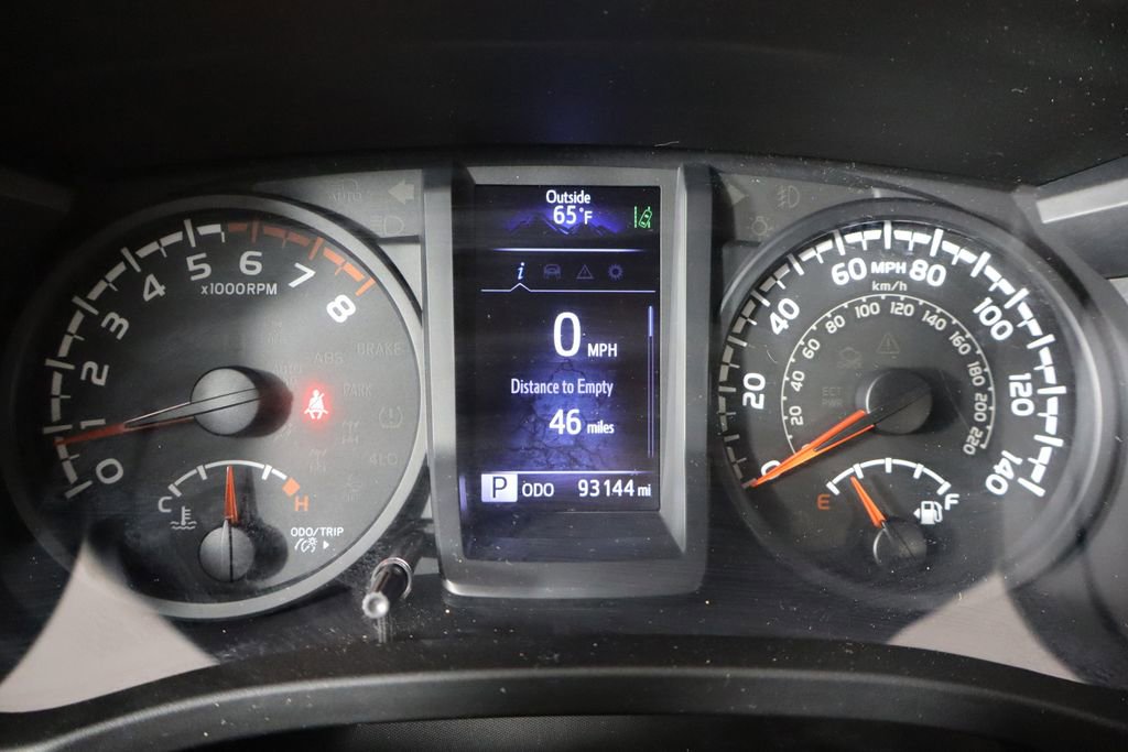 Used 2019 Toyota Tacoma SR w/ SR Convenience Package image 11