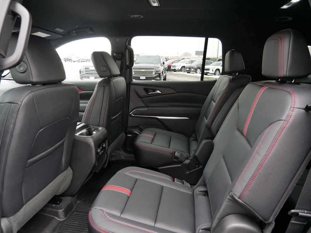 New 2026 Chevrolet Traverse RS w/ LPO, Floor Liner Package image 16