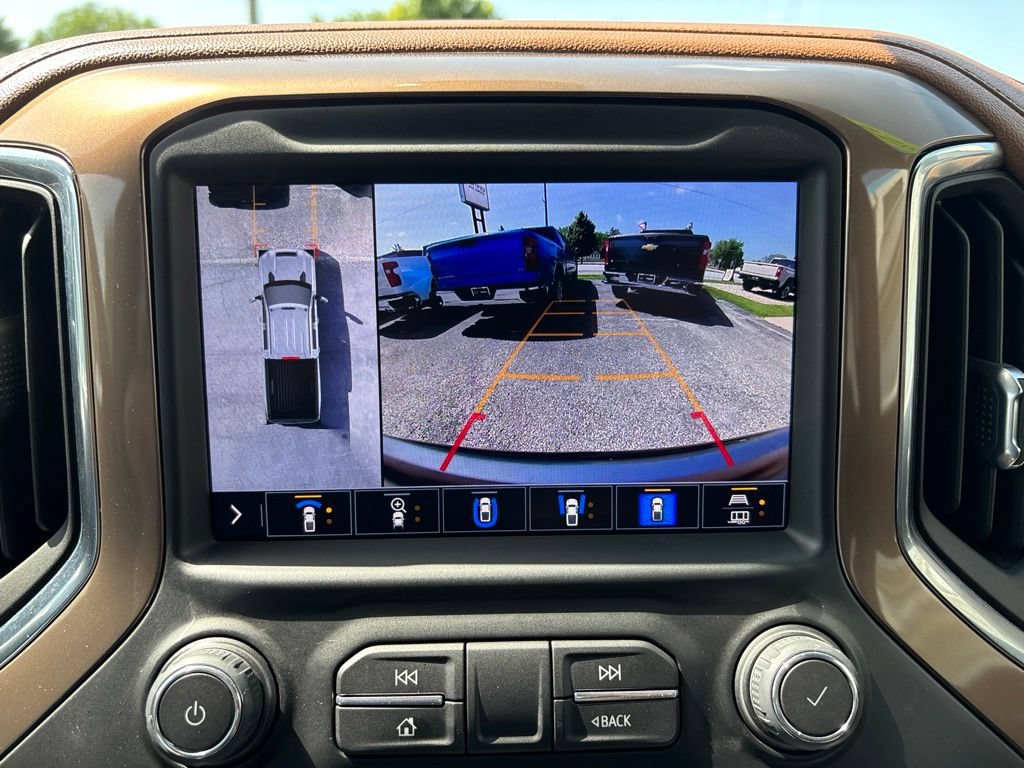 Used 2022 Chevrolet Silverado 2500 High Country AWD/4WD image 25