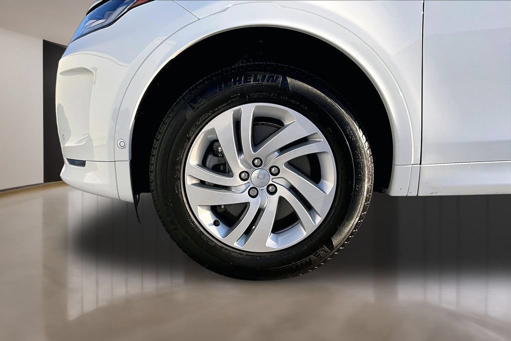 Certified 2025 Land Rover Discovery Sport S AWD/4WD image 32