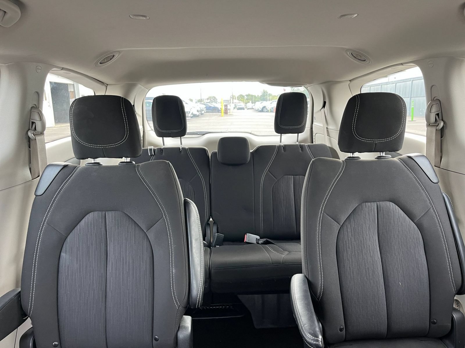 Used 2024 Chrysler Voyager LX FWD image 40