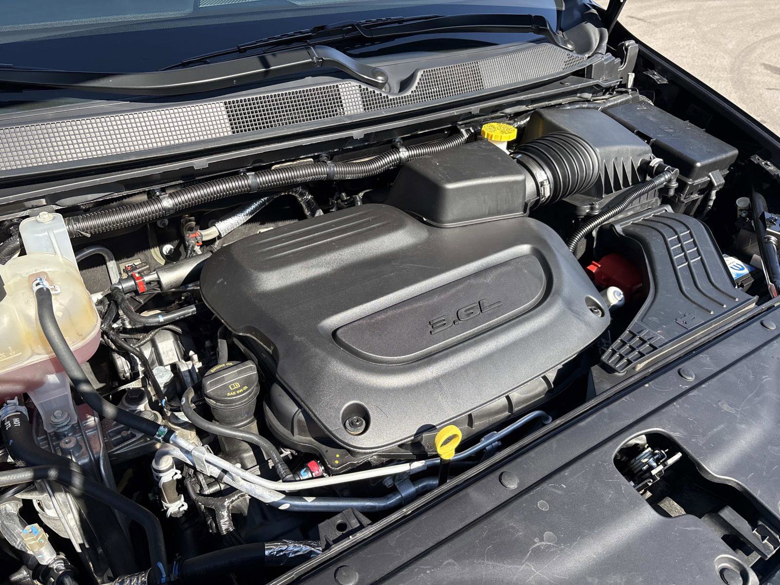 Used 2023 Chrysler Pacifica Pinnacle image 36