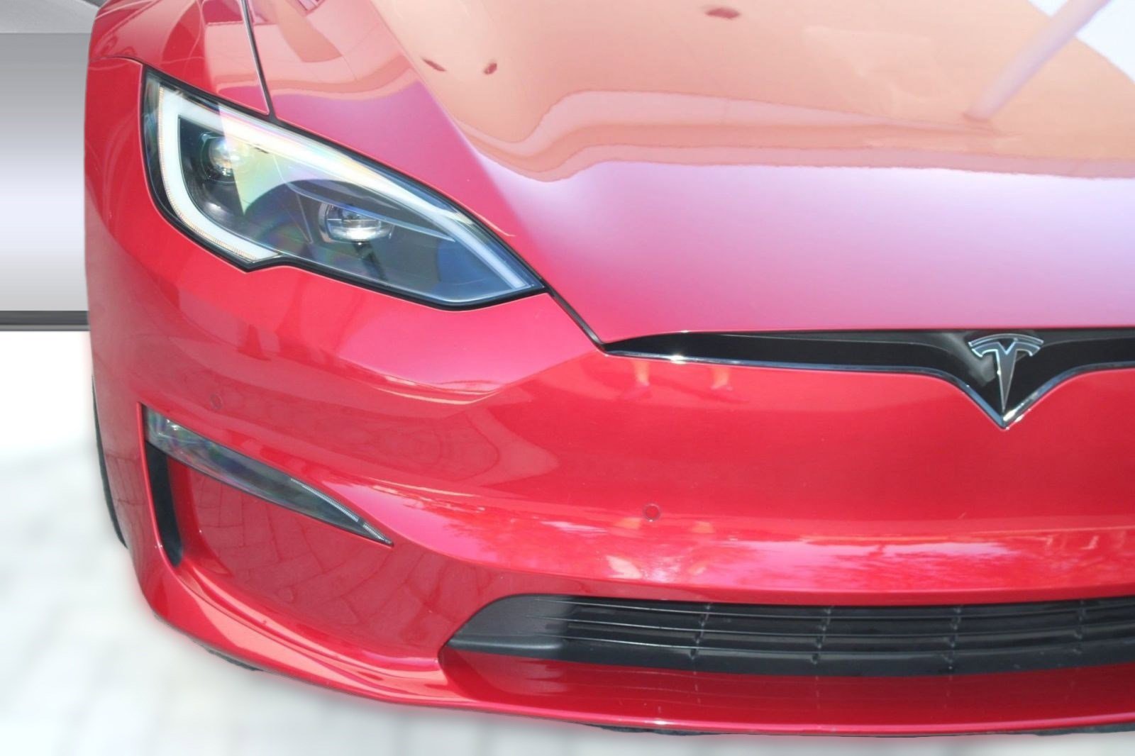 Used 2022 Tesla Model S AWD image 10