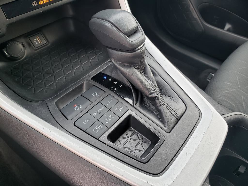 Used 2023 Toyota RAV4 XLE image 35