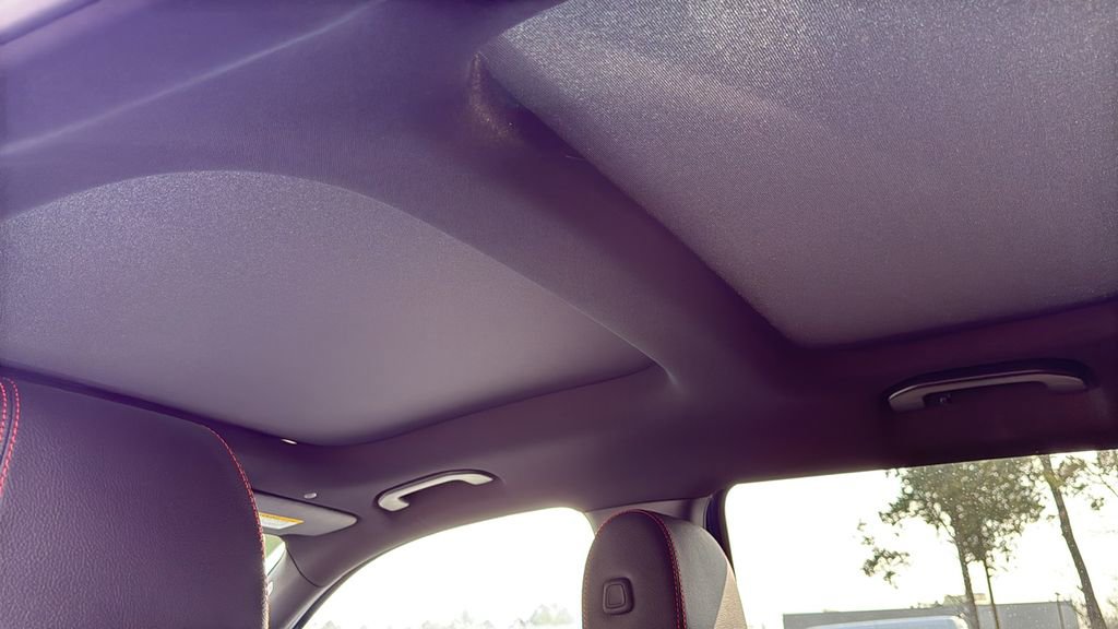 Certified 2024 Mercedes-Benz GLB 250 image 22