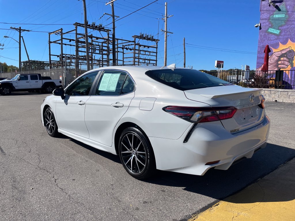 Certified 2024 Toyota Camry SE w/ Cold Weather Package FWD image 3