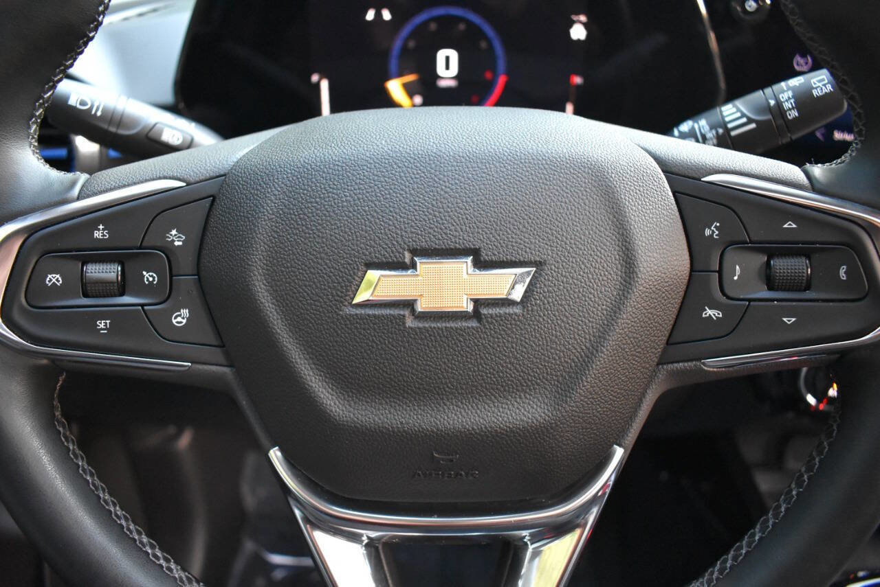Used 2024 Chevrolet Trax LT w/ Sunroof Package FWD image 51