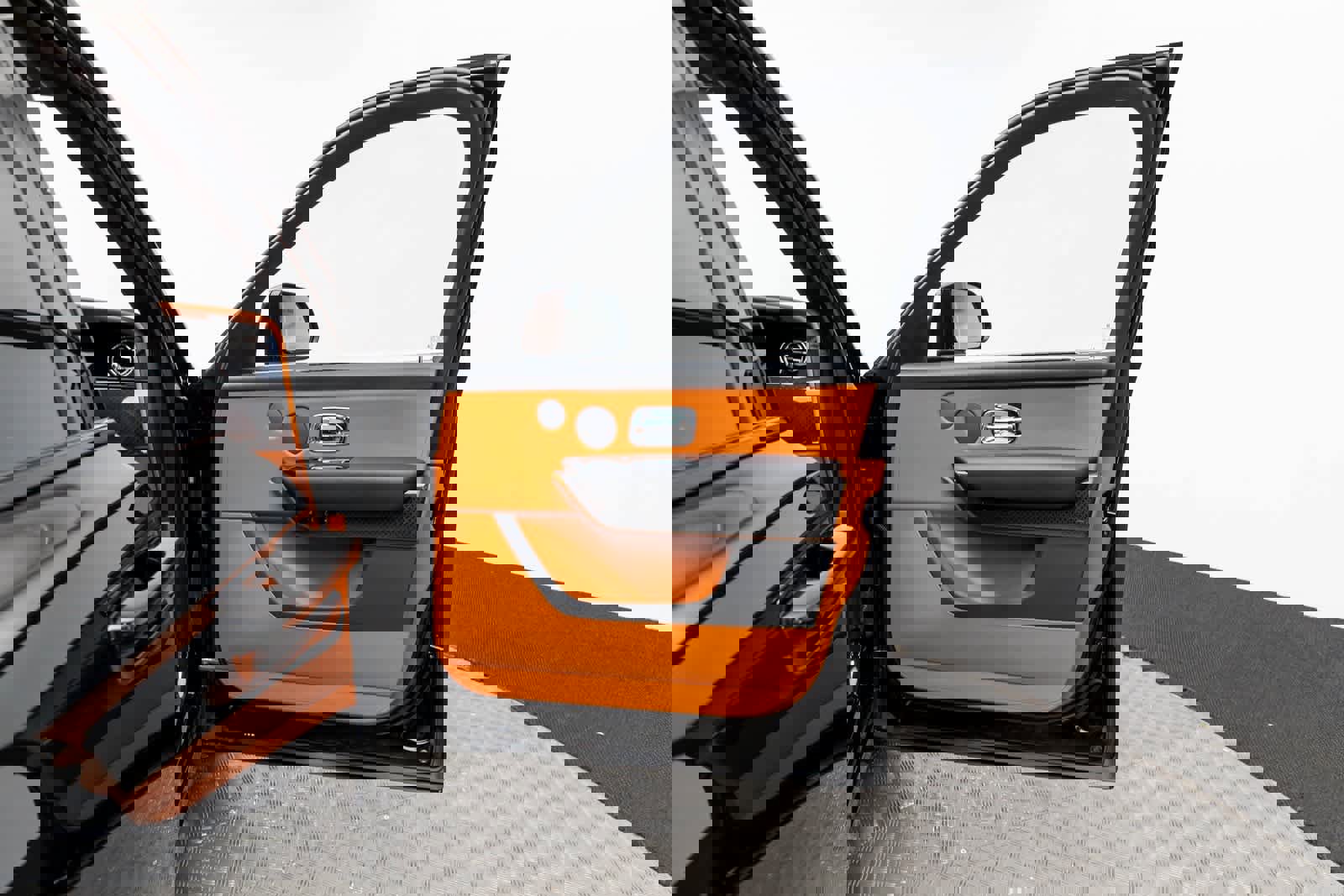 New 2026 Rolls-Royce Cullinan Black Badge image 36