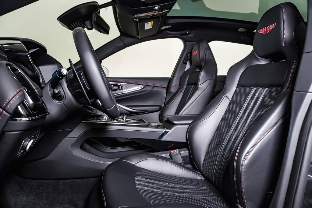 Used 2025 Aston Martin DBX 707 image 10