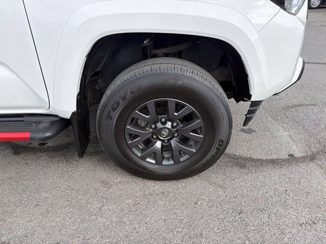 Used 2023 Toyota Tacoma SR5 AWD/4WD image 16