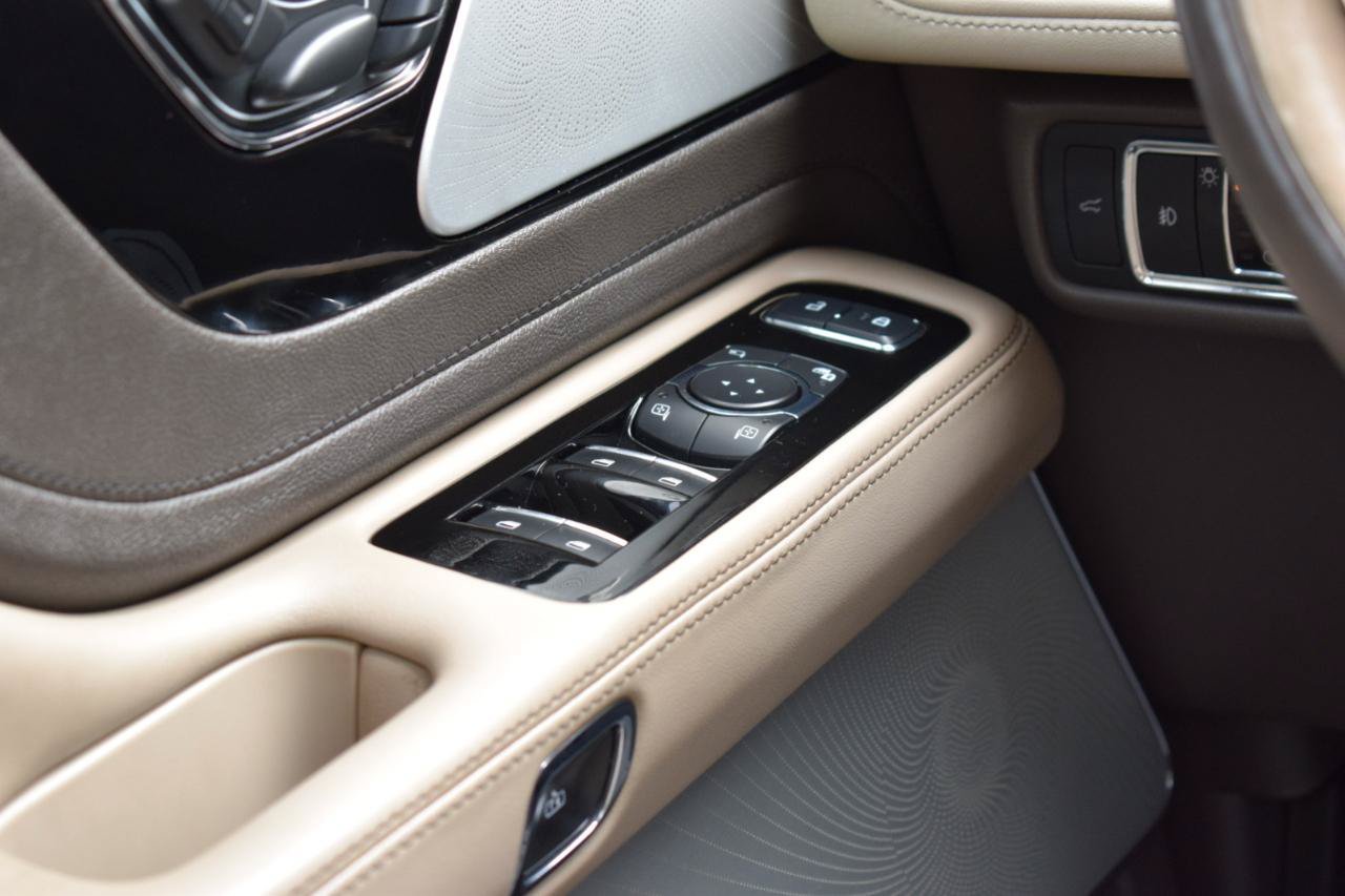 Used 2020 Lincoln Aviator Reserve w/ Equipment Group 202A AWD/4WD image 22