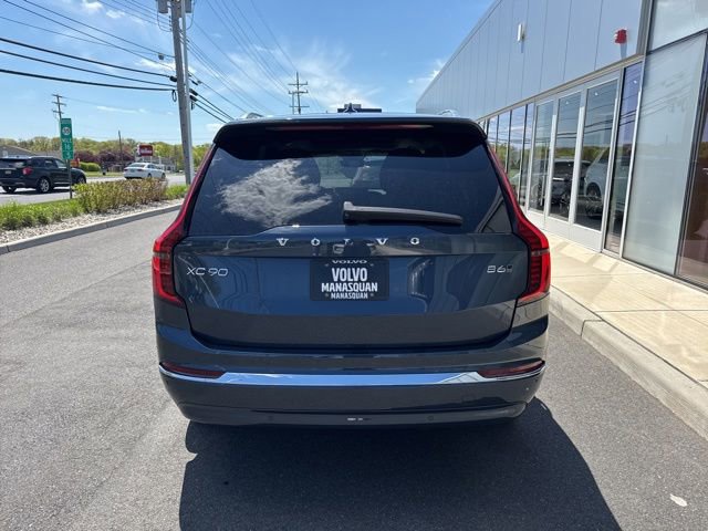 Certified 2025 Volvo XC90 B6 Plus AWD/4WD image 4