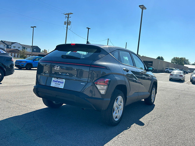 Used 2024 Hyundai Kona SE AWD/4WD image 6