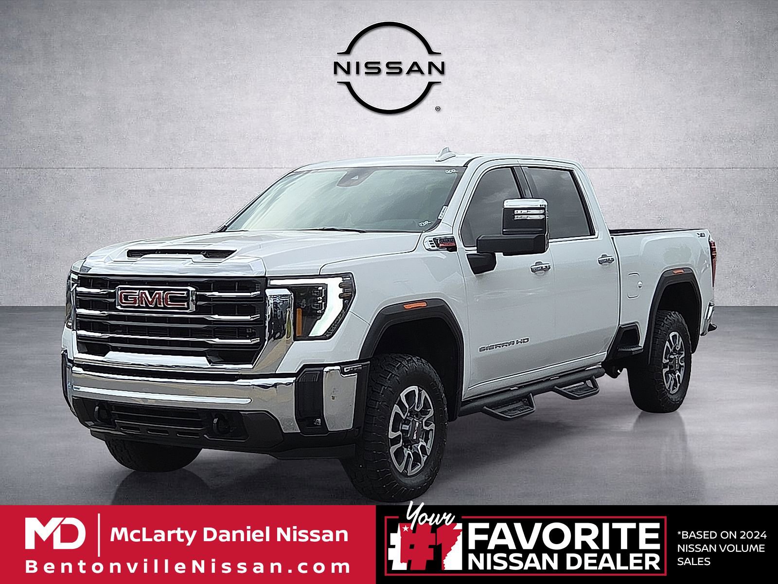 Used 2025 GMC Sierra 2500 SLT AWD/4WD image 2