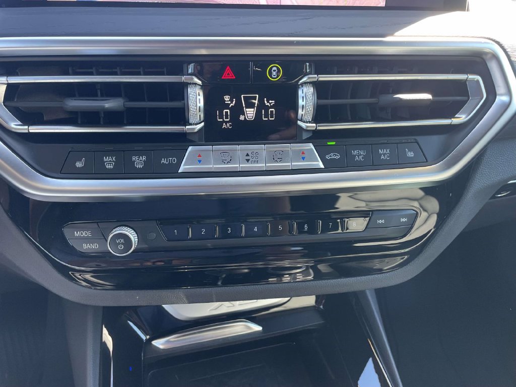 Used 2024 BMW X3 xDrive30i w/ Premium Package AWD/4WD image 30