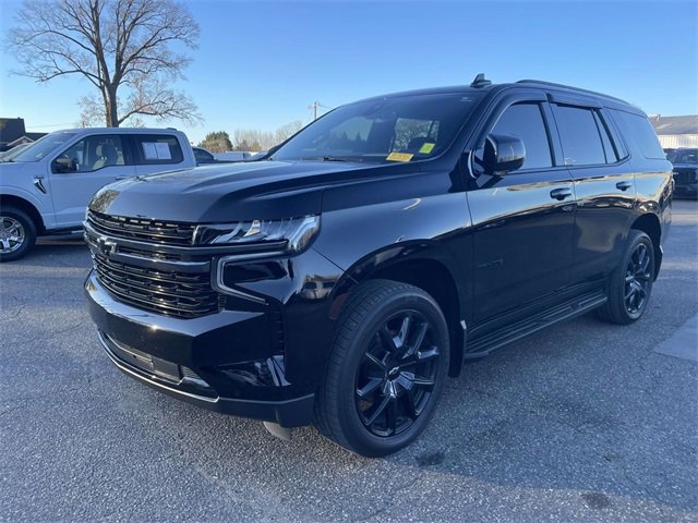 Used 2021 Chevrolet Tahoe RST w/ Luxury Package image 3