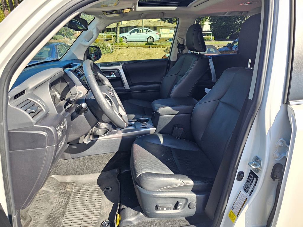 Used 2024 Toyota 4Runner Limited AWD/4WD image 22